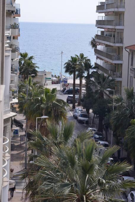 Beautiful Apartment Design Next To The Sea Antibes Buitenkant foto